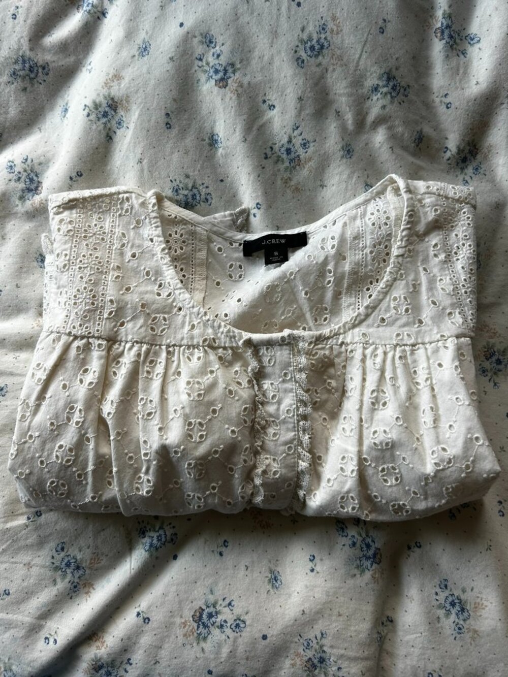 Cream-colored J.Crew button-front eyelet cropped short puff sleeve top